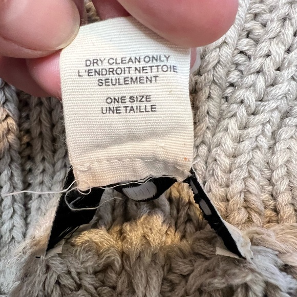 Pull Over Sweater Pancho Turtle Neck - Picture 5 of 6